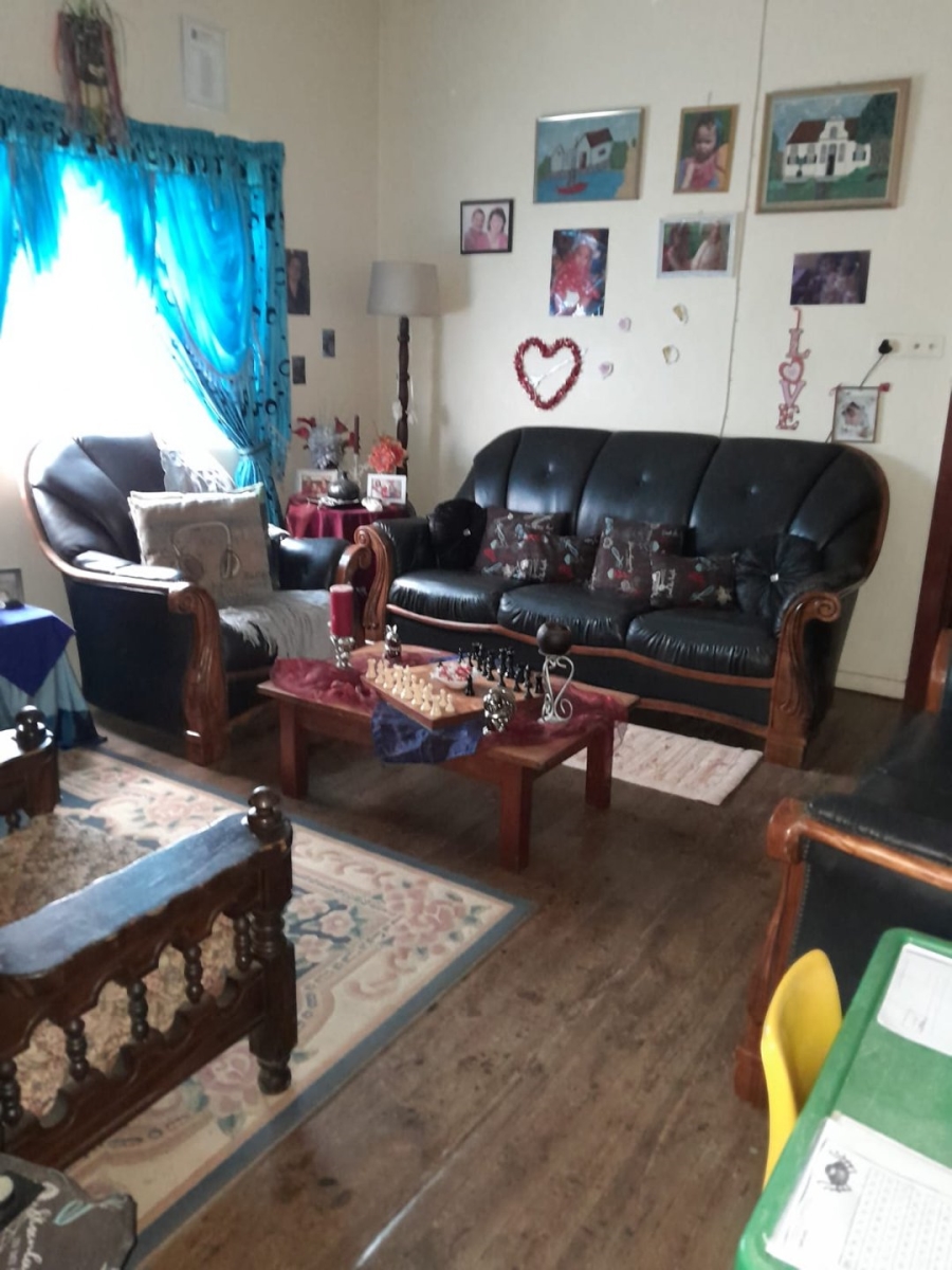 3 Bedroom Property for Sale in Heuwelkruin Eastern Cape